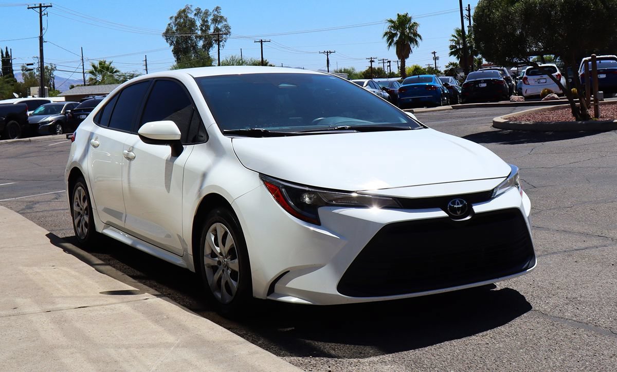 Used 2023 Toyota Corolla LE w/ Carpet Mat Package (TMS) FWD image 14