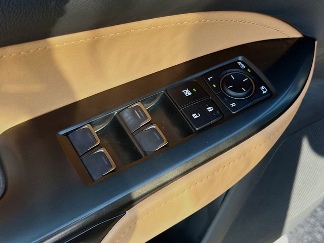 Used 2025 Lexus NX 250 FWD w/ Towing Package (2000 Lbs) image 22