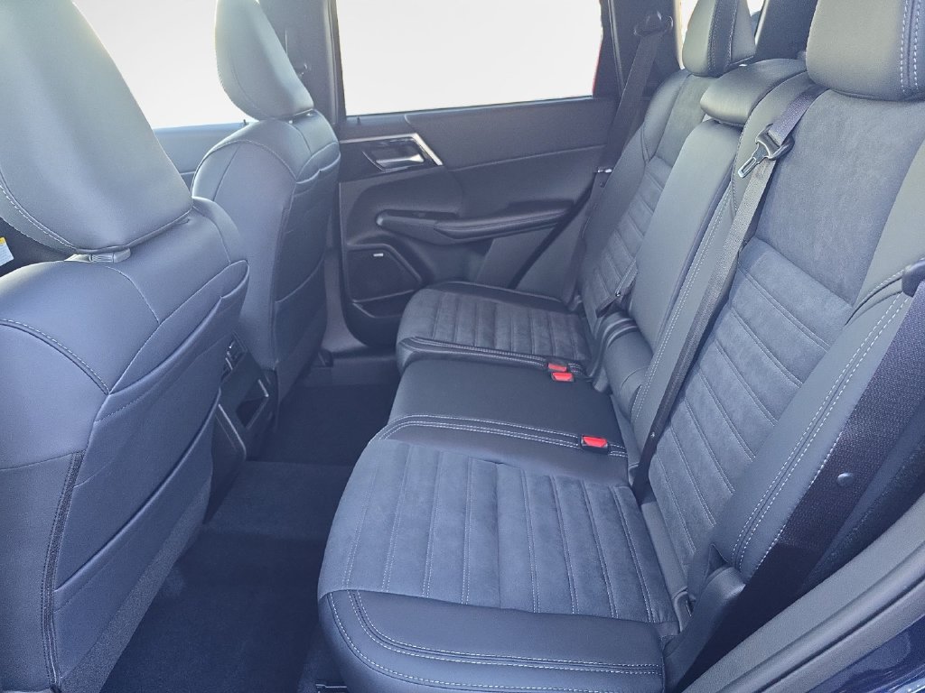 New 2026 Mitsubishi Outlander SE AWD/4WD image 24