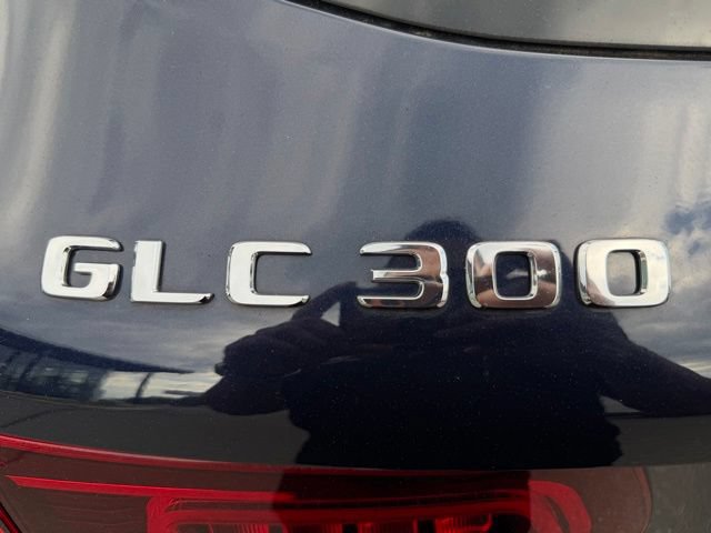Used 2022 Mercedes-Benz GLC 300 4MATIC image 9