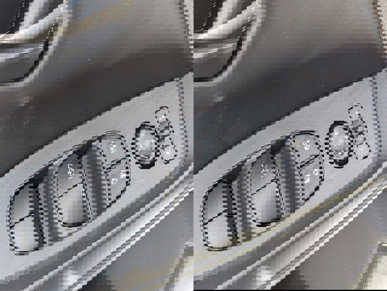 New 2025 Nissan Sentra S image 14