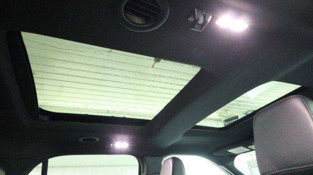 Used 2018 Ford Explorer XLT w/ Equipment Group 202A image 13