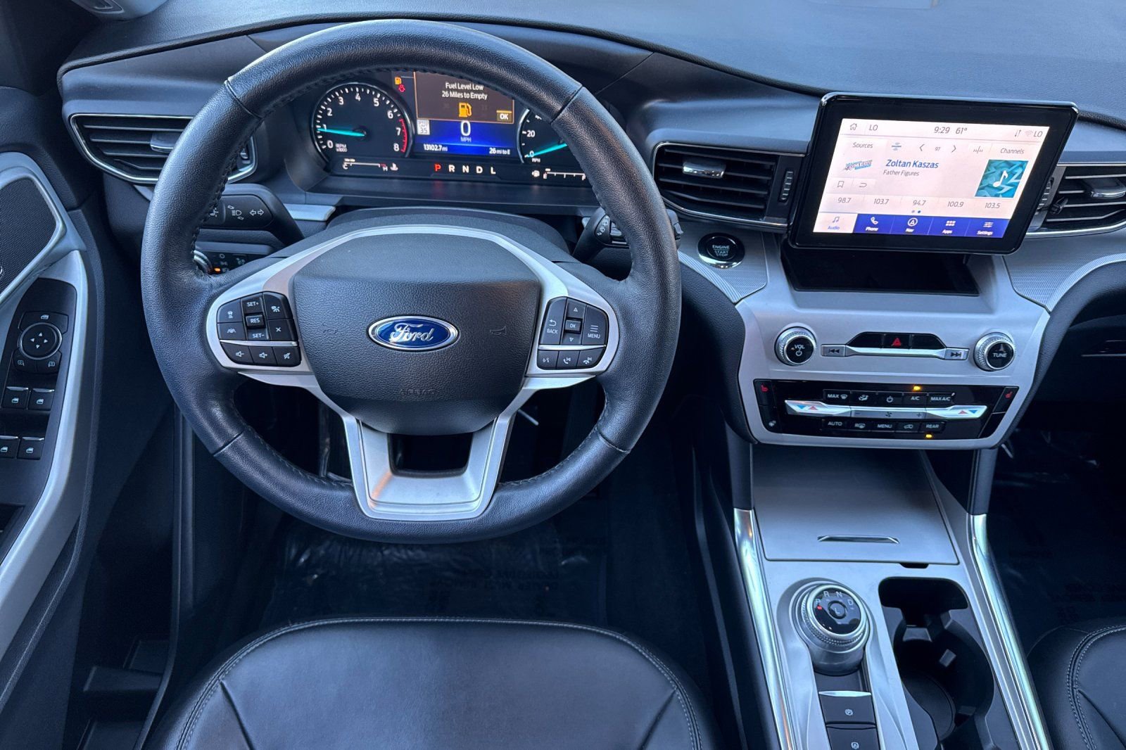 Certified 2022 Ford Explorer XLT w/ Equipment Group 202A image 15