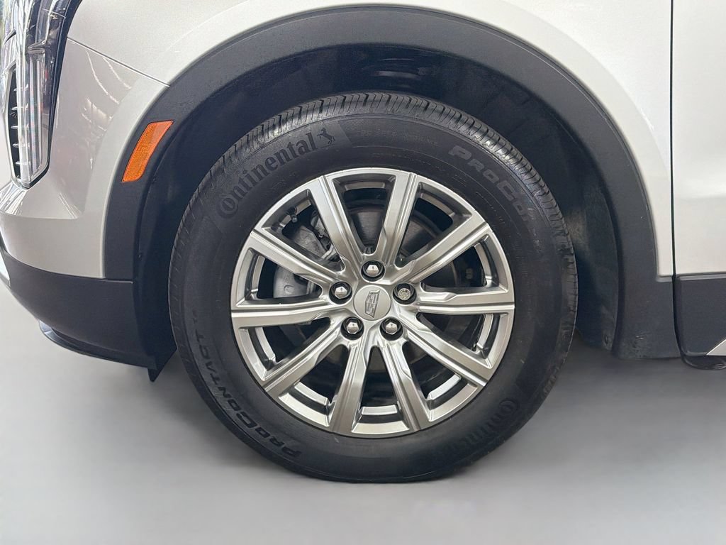 Used 2022 Cadillac XT4 Premium Luxury w/ Safety Alert Package AWD/4WD image 32