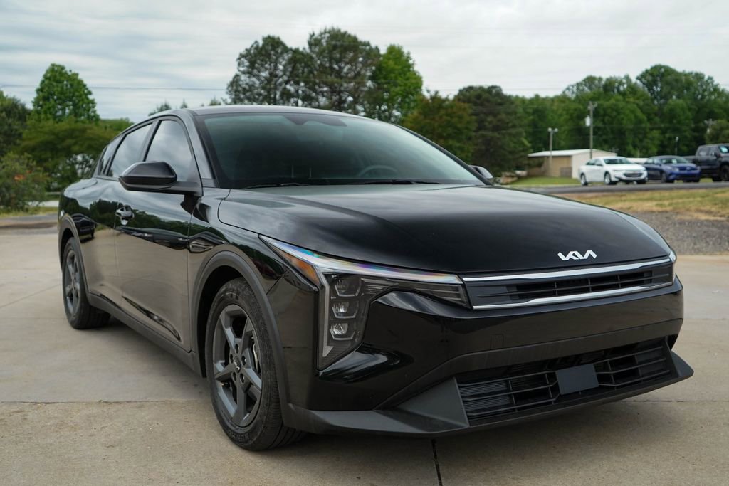 Used 2025 Kia K4 FWD image 35