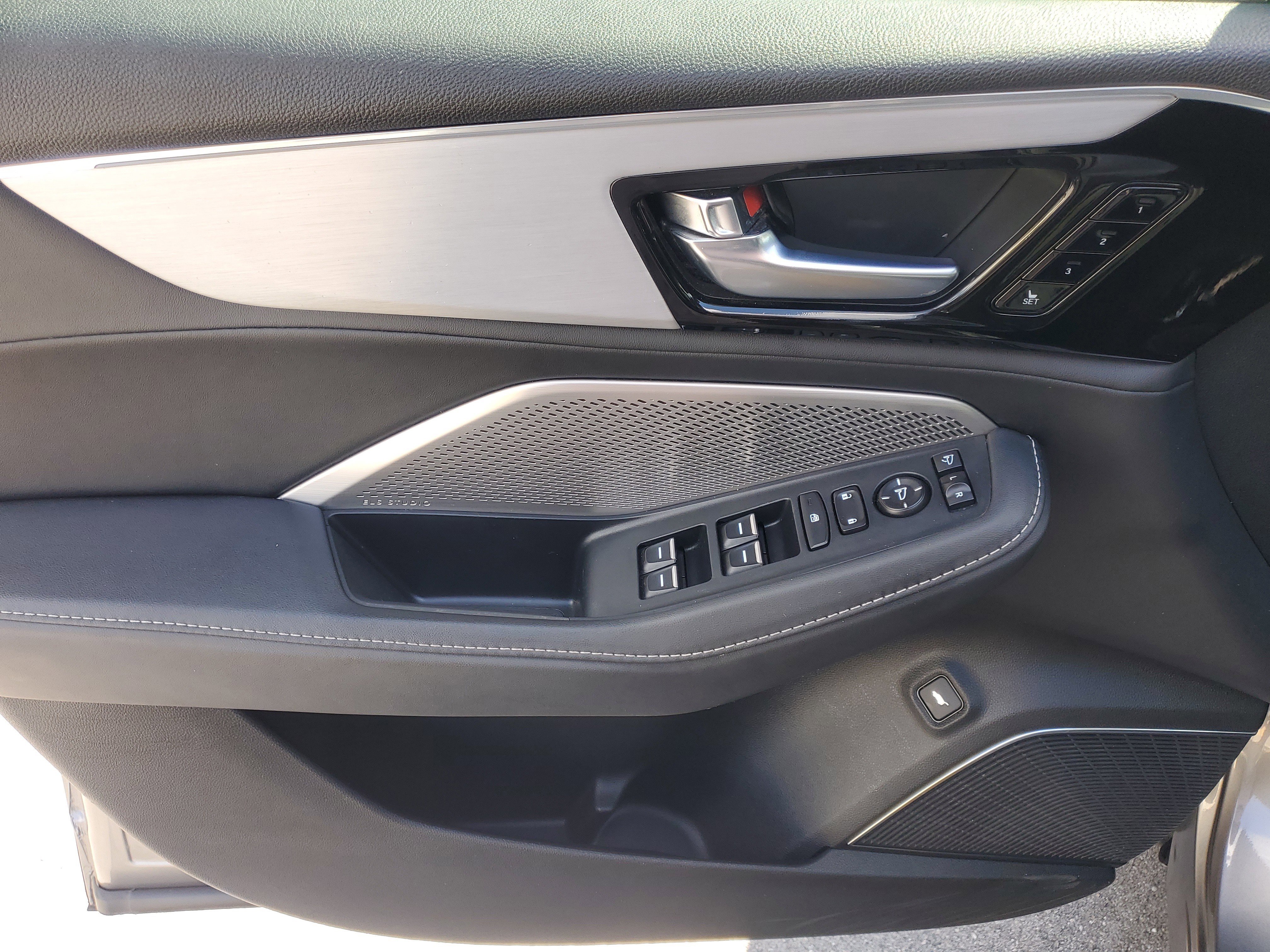 Used 2023 Acura MDX FWD w/ Technology Package image 19