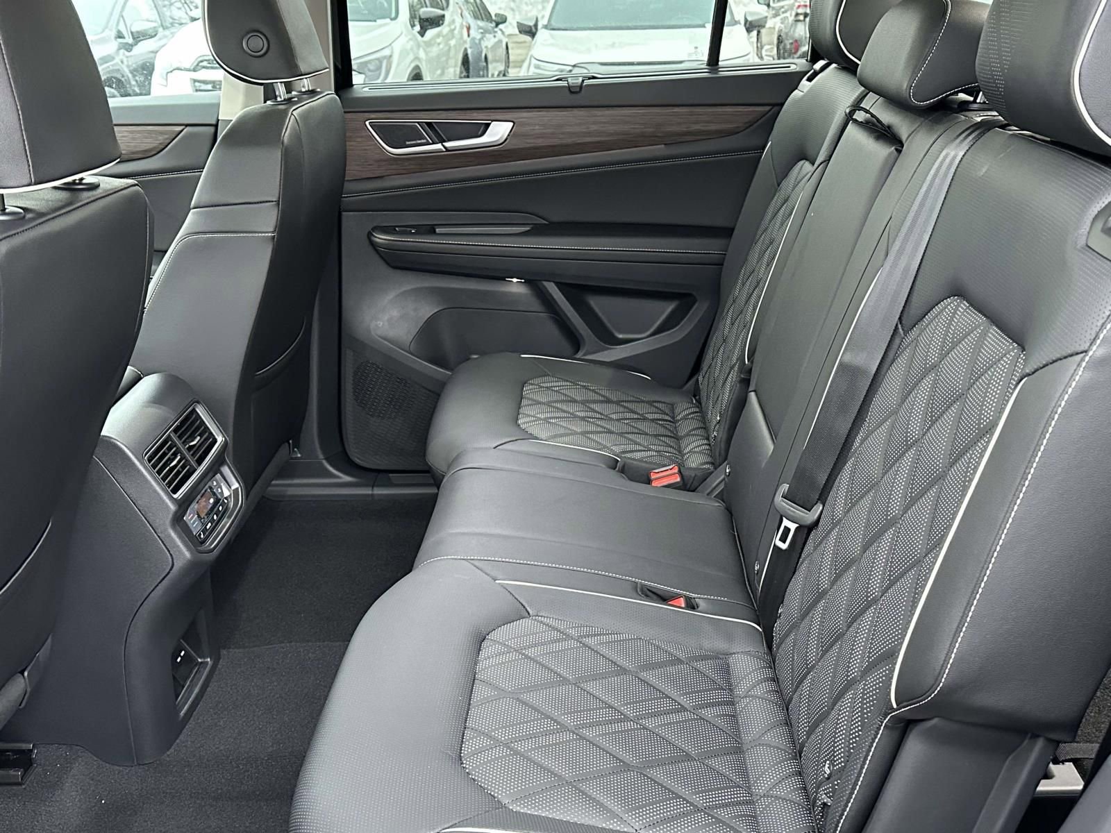 New 2026 Volkswagen Atlas SEL Premium R-Line image 13