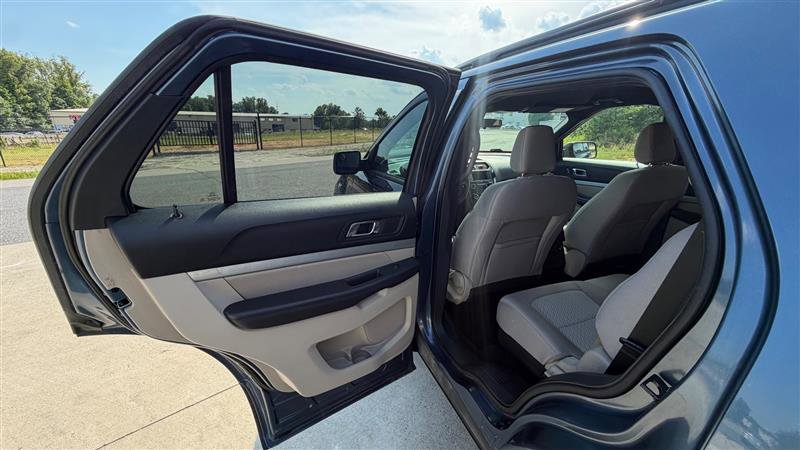 Used 2019 Ford Explorer FWD image 11