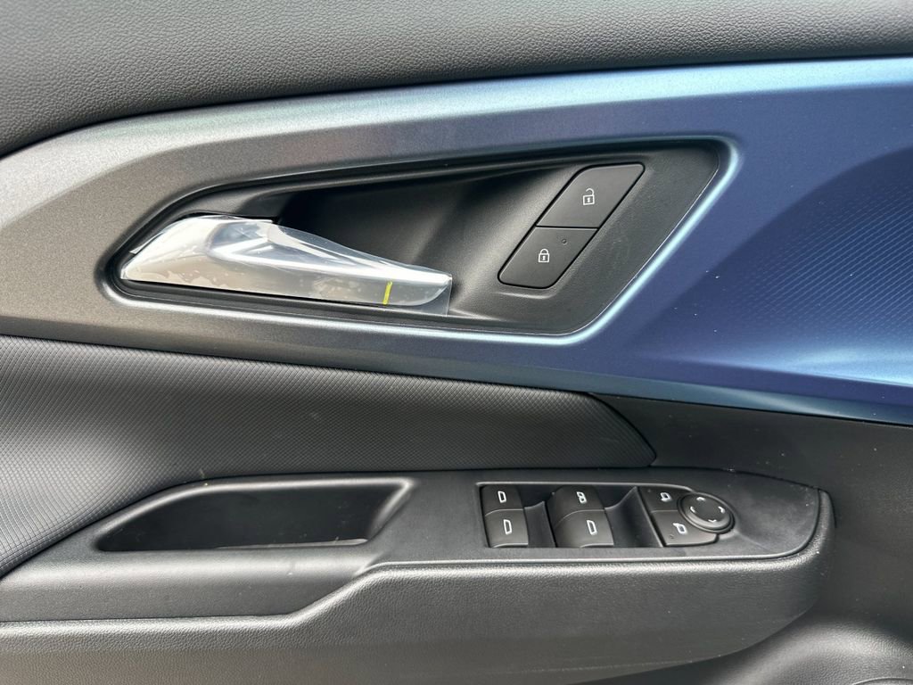 Used 2026 Chevrolet Equinox EV LT image 10