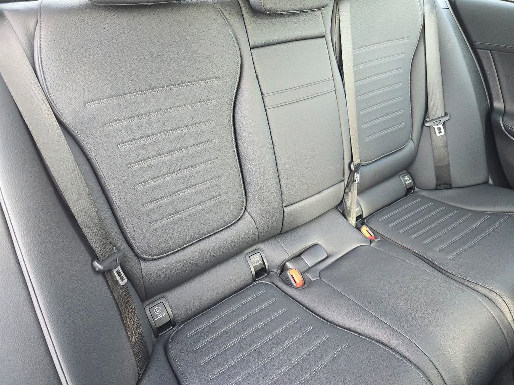 Certified 2025 Mercedes-Benz C 300 4MATIC Sedan image 20