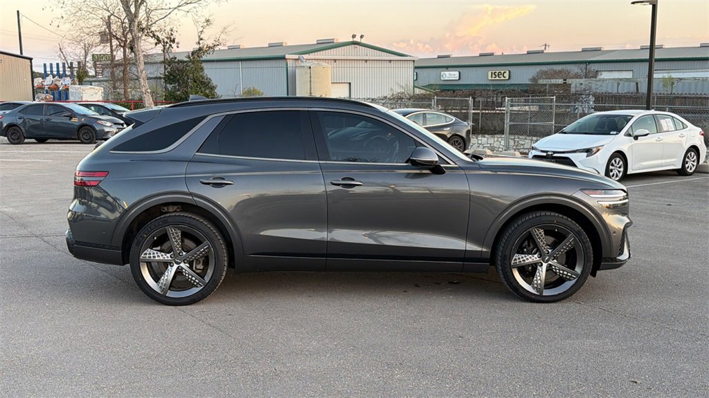 Used 2022 Genesis GV70 3.5T Sport w/ Sport Prestige Package image 6