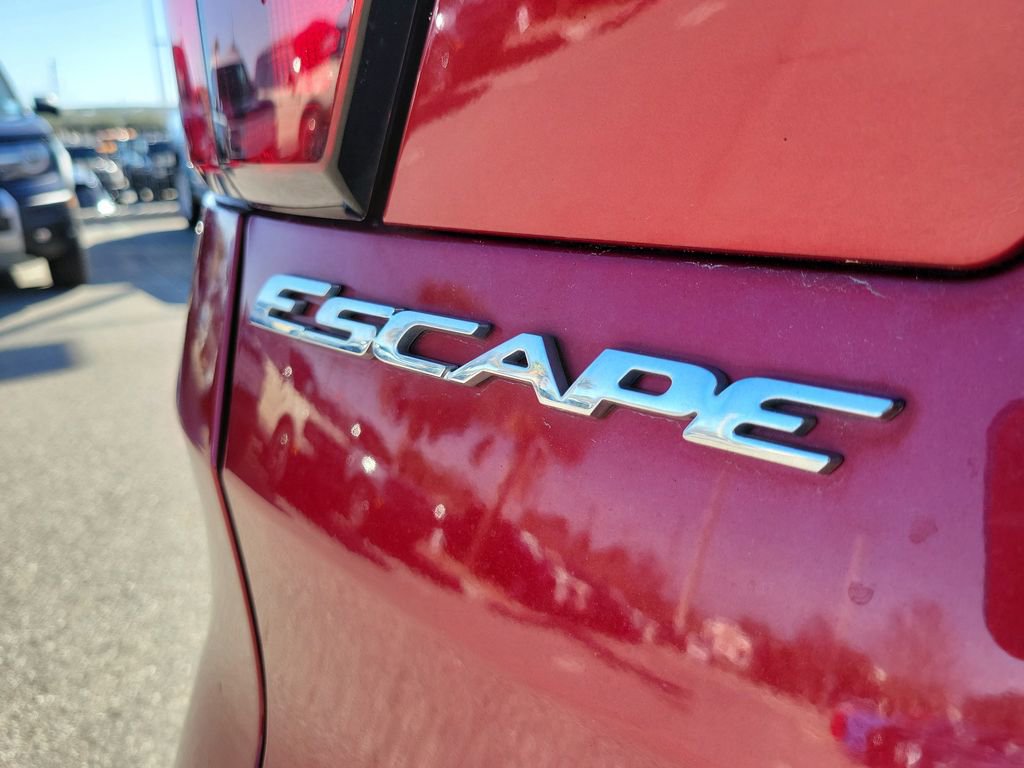 Used 2019 Ford Escape SE image 9