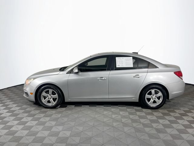 Used 2015 Chevrolet Cruze LT w/ Sun And Sound Package FWD image 5