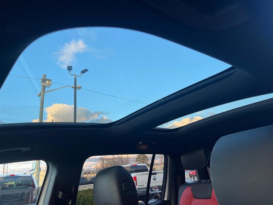 Used 2021 Mercedes-Benz GLB 250 4MATIC image 17