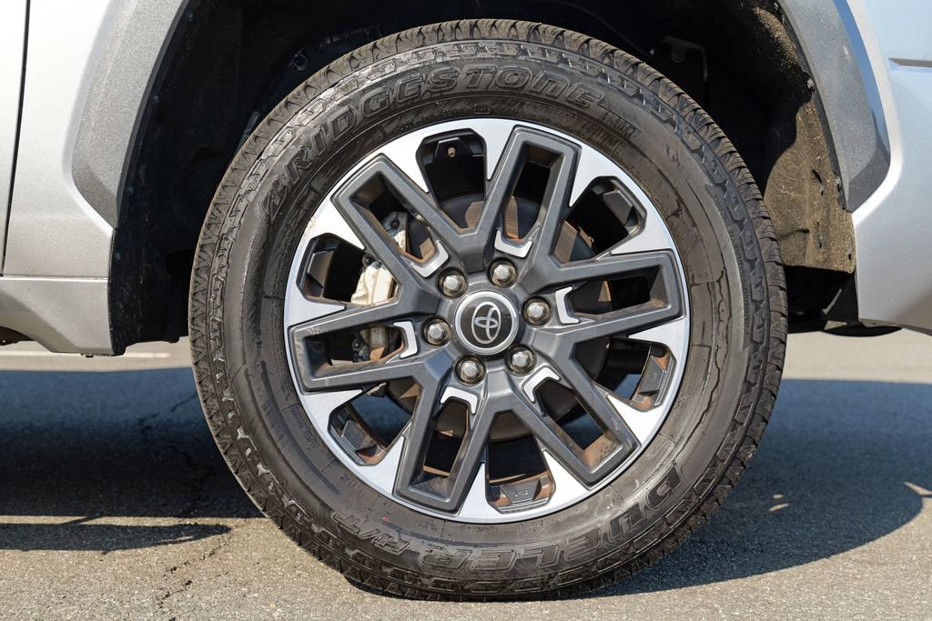 Used 2023 Toyota Tundra Limited AWD/4WD image 13