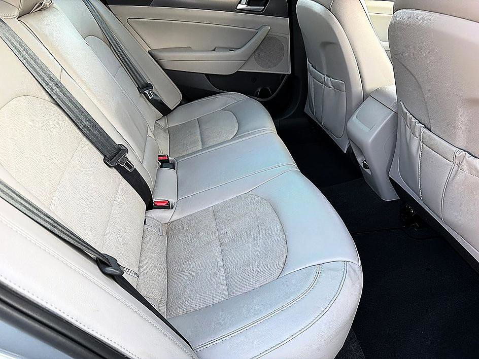 Used 2017 Hyundai Sonata Sport w/ Value Edition Package 02 image 22