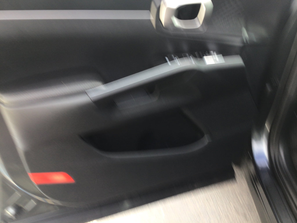 Used 2024 Kia Sorento S image 7