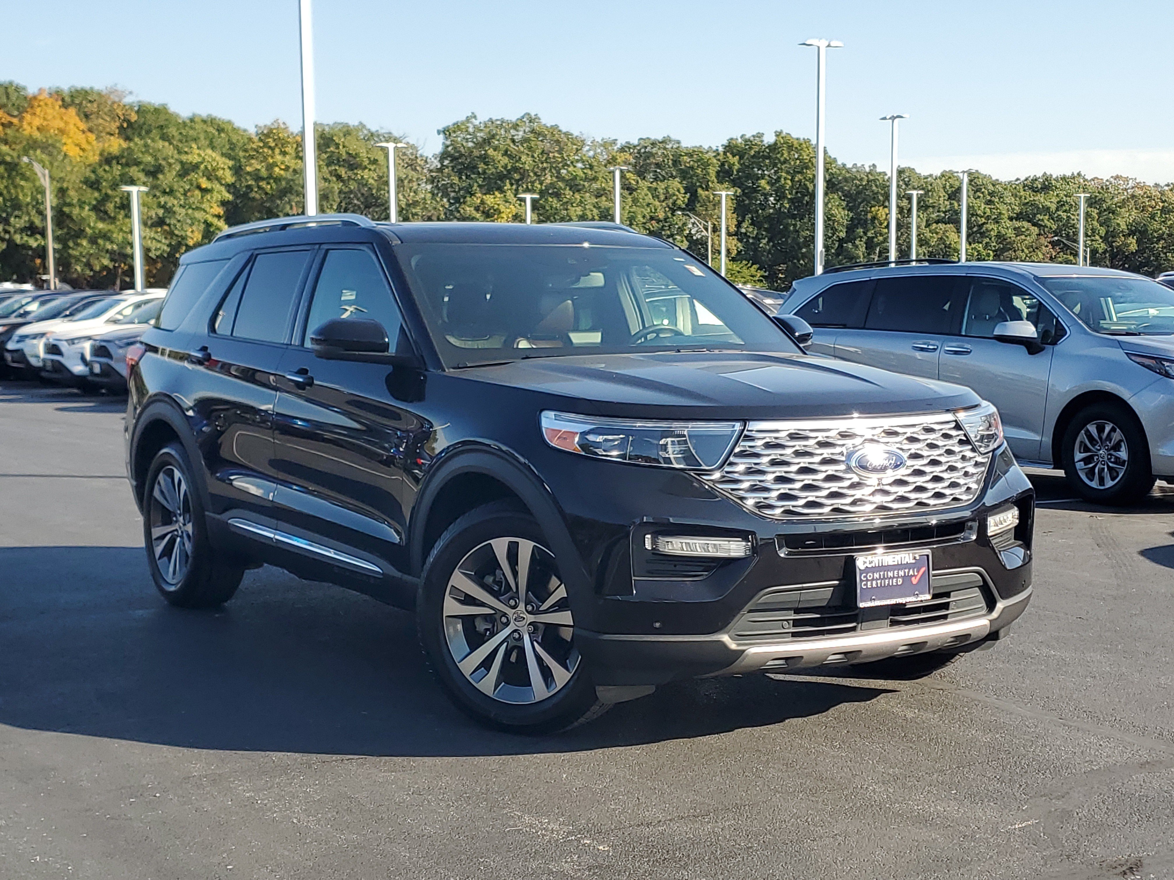 Used 2020 Ford Explorer Platinum w/ Premium Technology Package AWD/4WD image 36