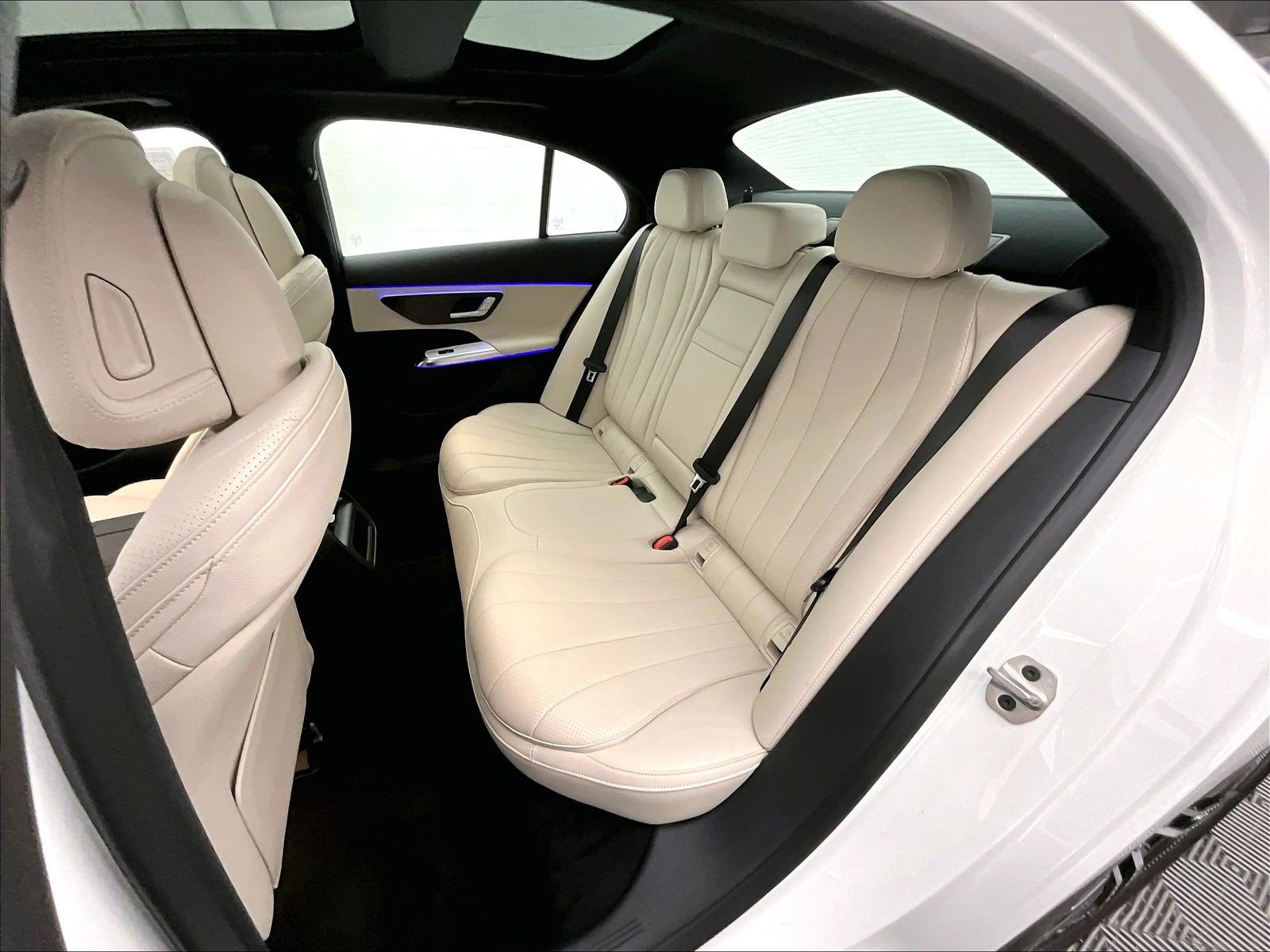 Used 2026 Mercedes-Benz E 350 Sedan image 18