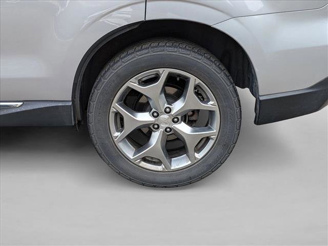 Used 2015 Subaru Forester 2.5i Touring w/ Eyesight & Navigation System image 10