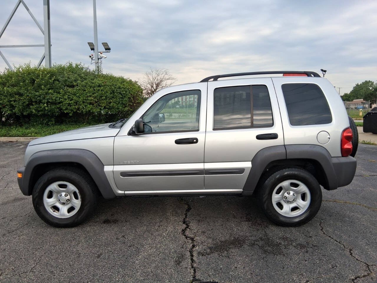 Used 2004 Jeep Liberty Sport w/ PWR Convenience Group RWD image 5