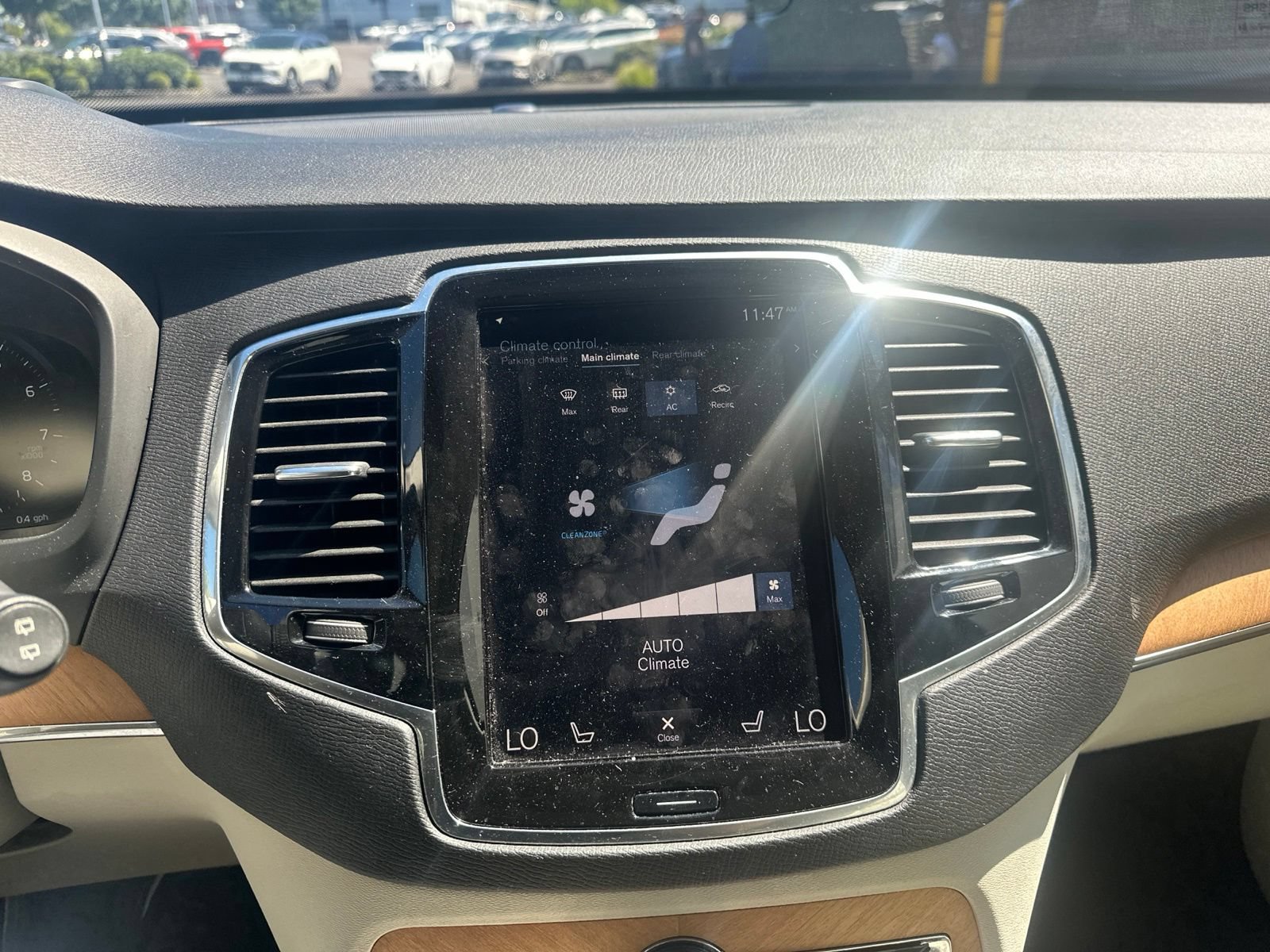 Used 2021 Volvo XC90 T5 Momentum w/ Advanced Package FWD image 13