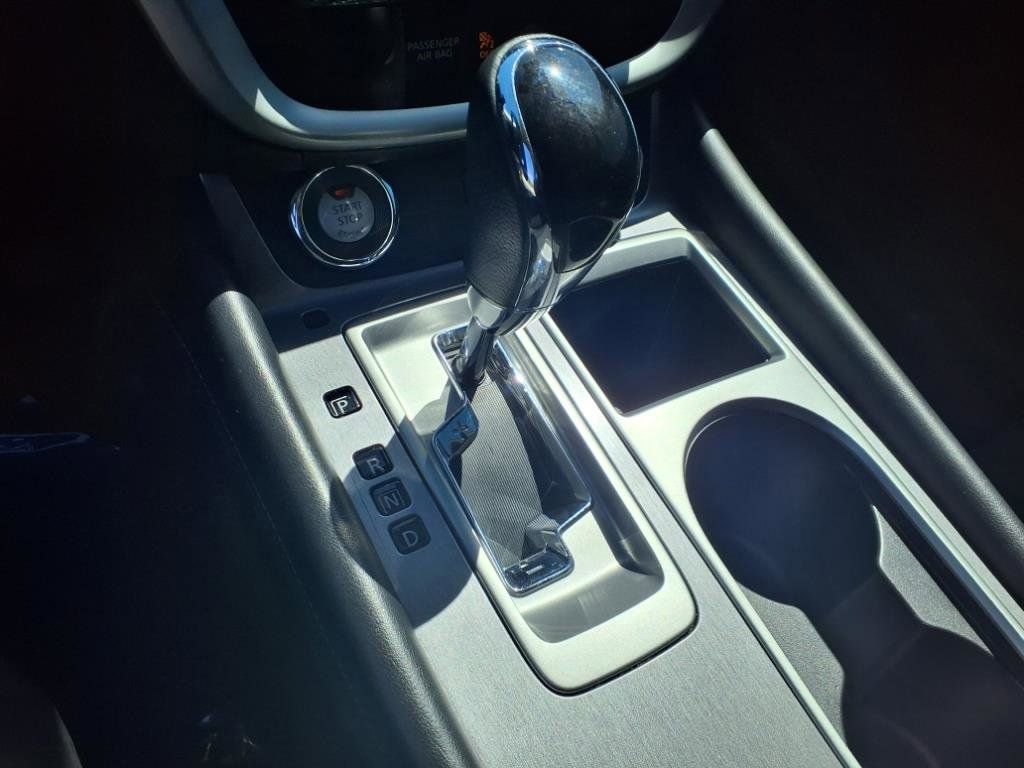 Used 2020 Nissan Murano SV w/ Cargo Package image 17