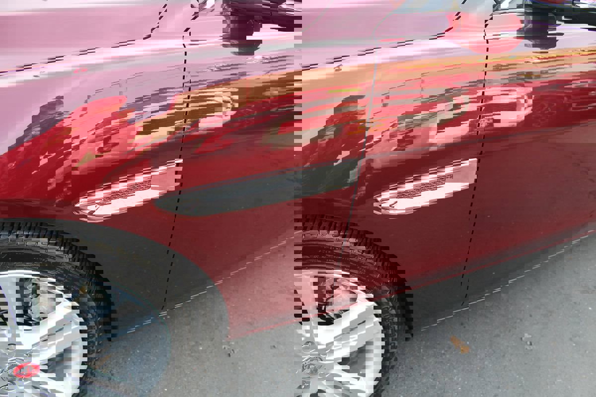 Used 2017 Jaguar XE Prestige image 12