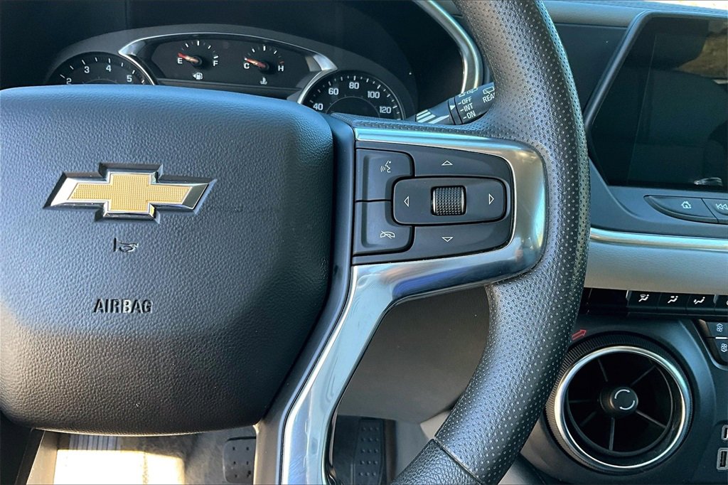Used 2022 Chevrolet Blazer LT image 16