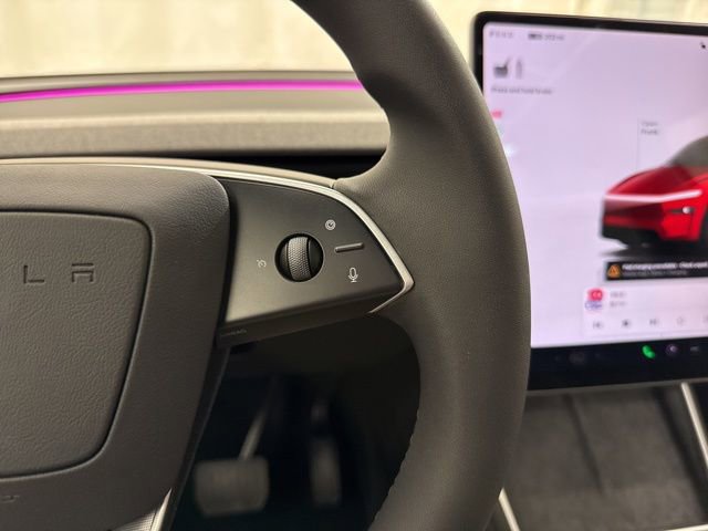 Used 2026 Tesla Model Y 2WD image 23