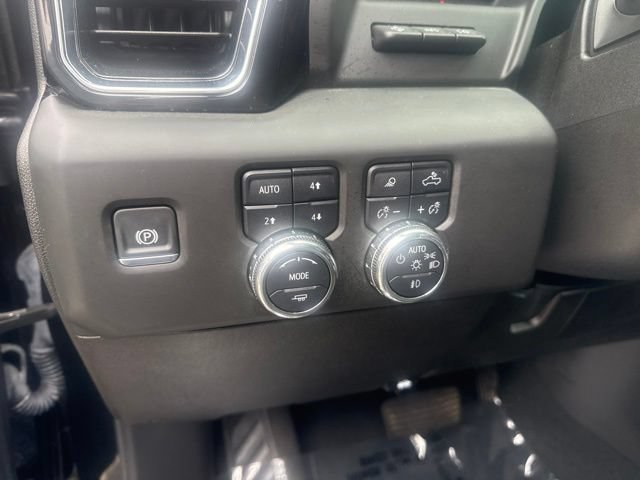 Used 2025 GMC Sierra 2500 Denali w/ Denali Reserve Package AWD/4WD image 16