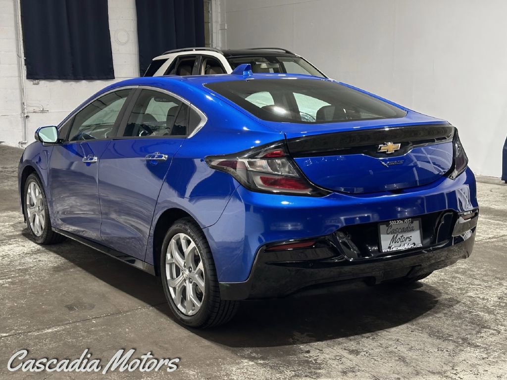 Used 2017 Chevrolet Volt Premier FWD image 5