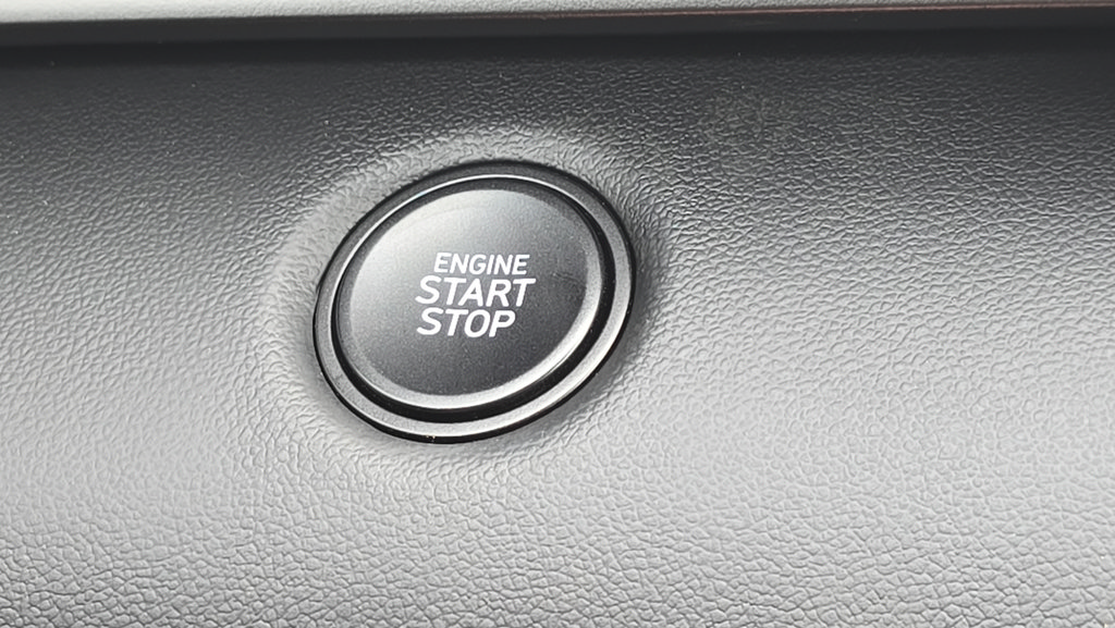 New 2026 Hyundai Elantra Sport FWD image 21