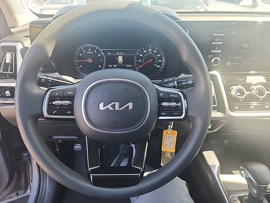 Certified 2023 Kia Sorento LX FWD image 21