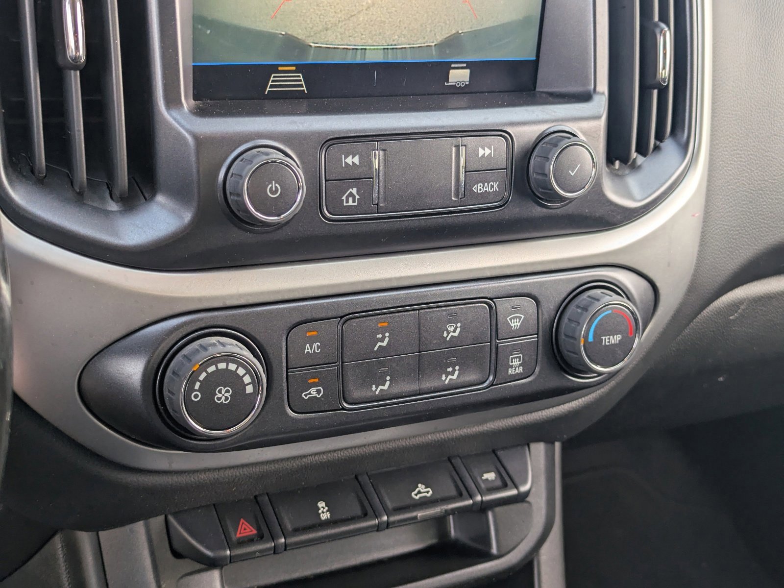 Used 2022 Chevrolet Colorado LT w/ LT Convenience Package image 29