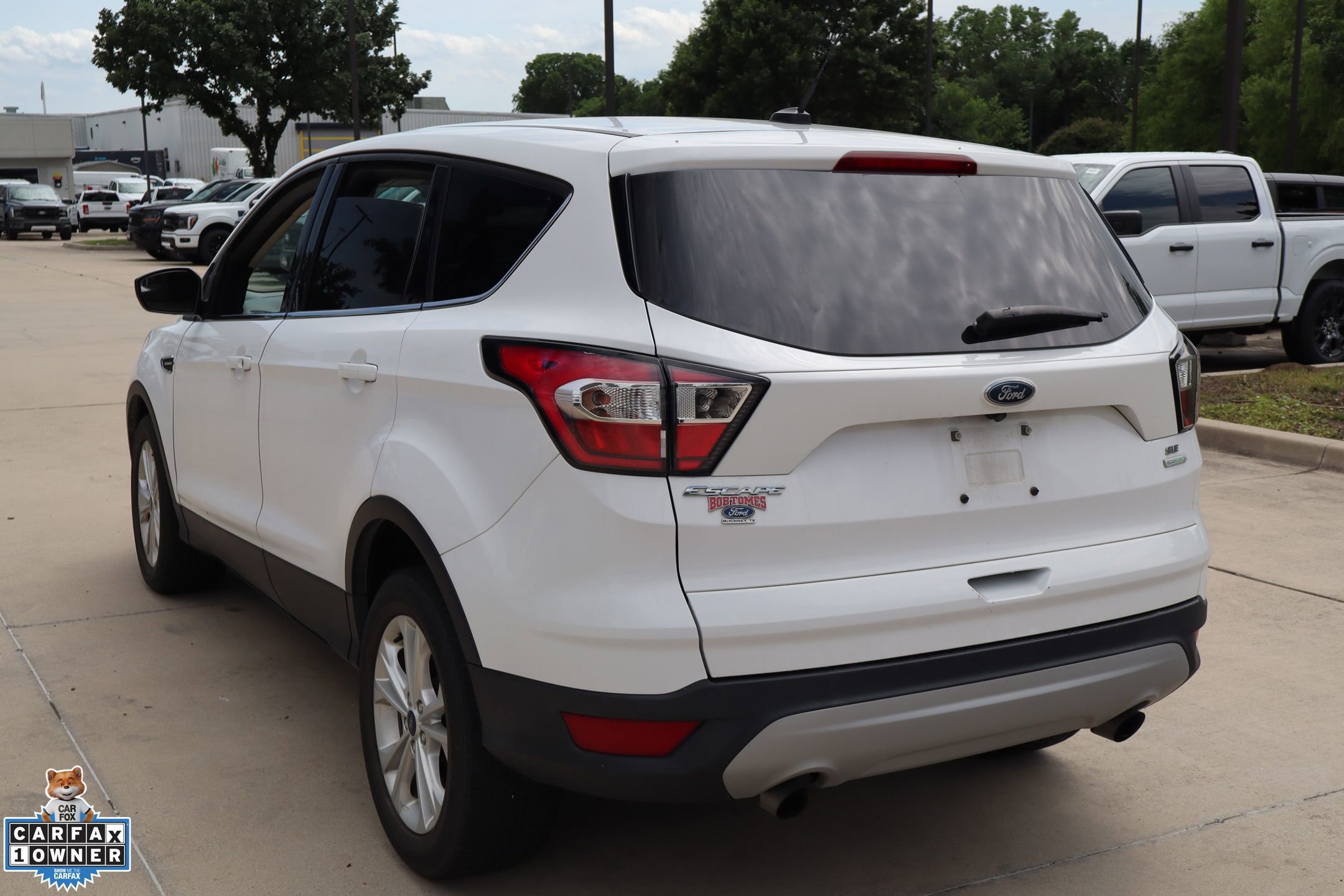 Used 2017 Ford Escape SE FWD image 6