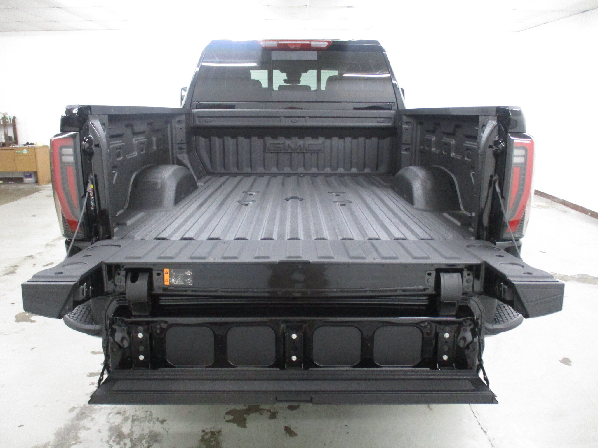 New 2026 GMC Sierra 2500 AT4X AWD/4WD image 17