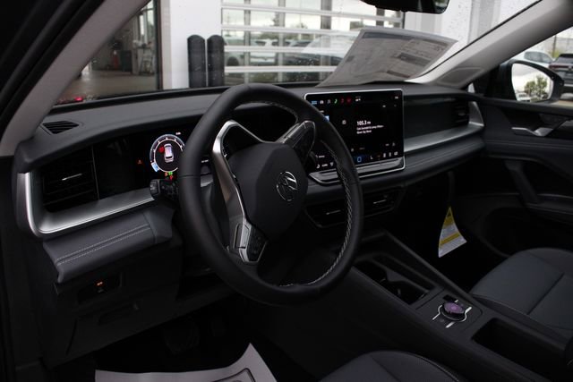 New 2026 Volkswagen Tiguan SE AWD/4WD image 2