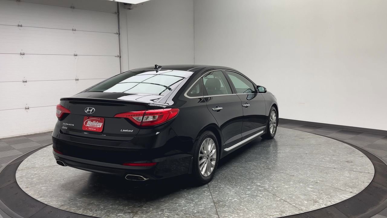 Used 2015 Hyundai Sonata Limited w/ Option Group 06 FWD image 36