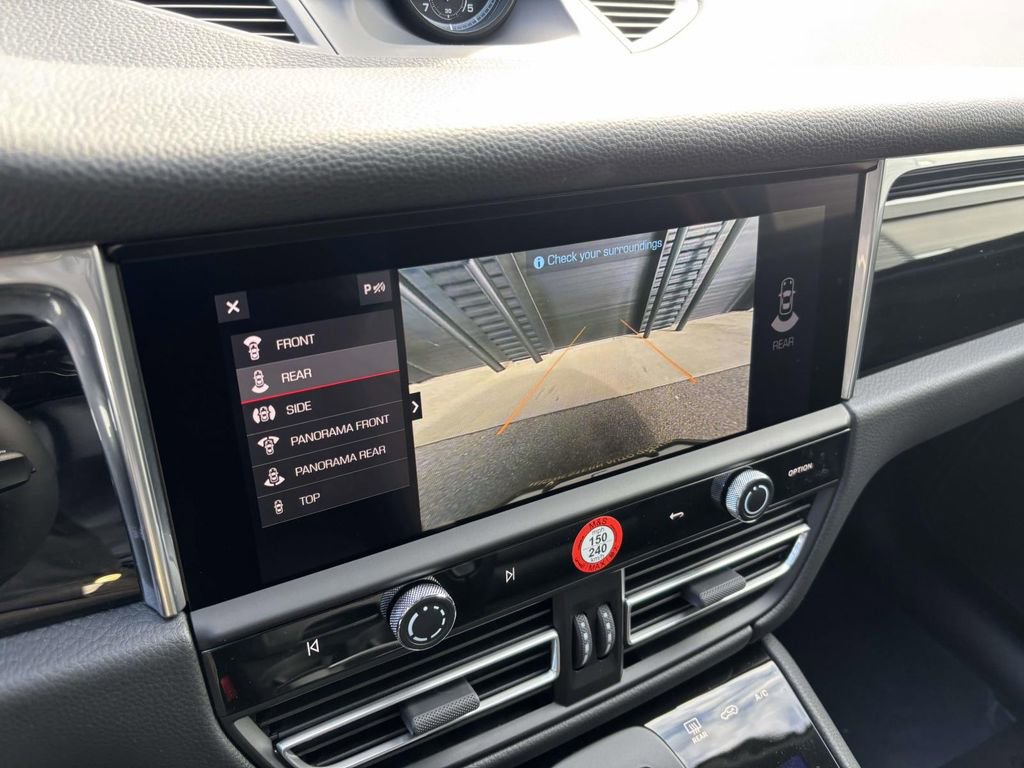 New 2026 Porsche Macan image 35