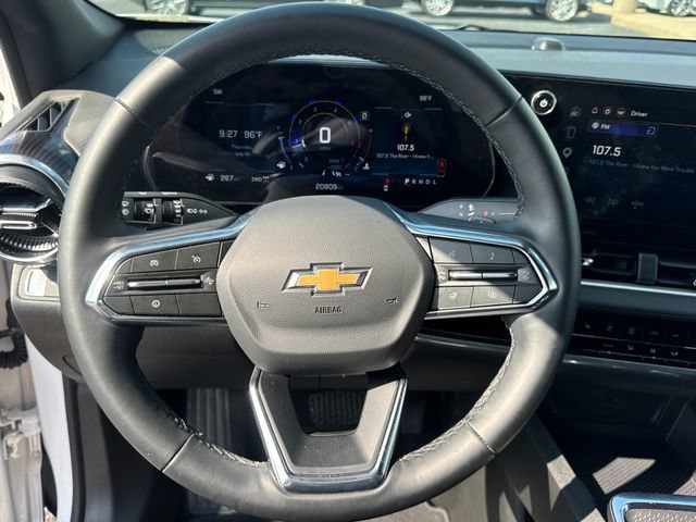 Used 2026 Chevrolet Equinox LT AWD/4WD image 19