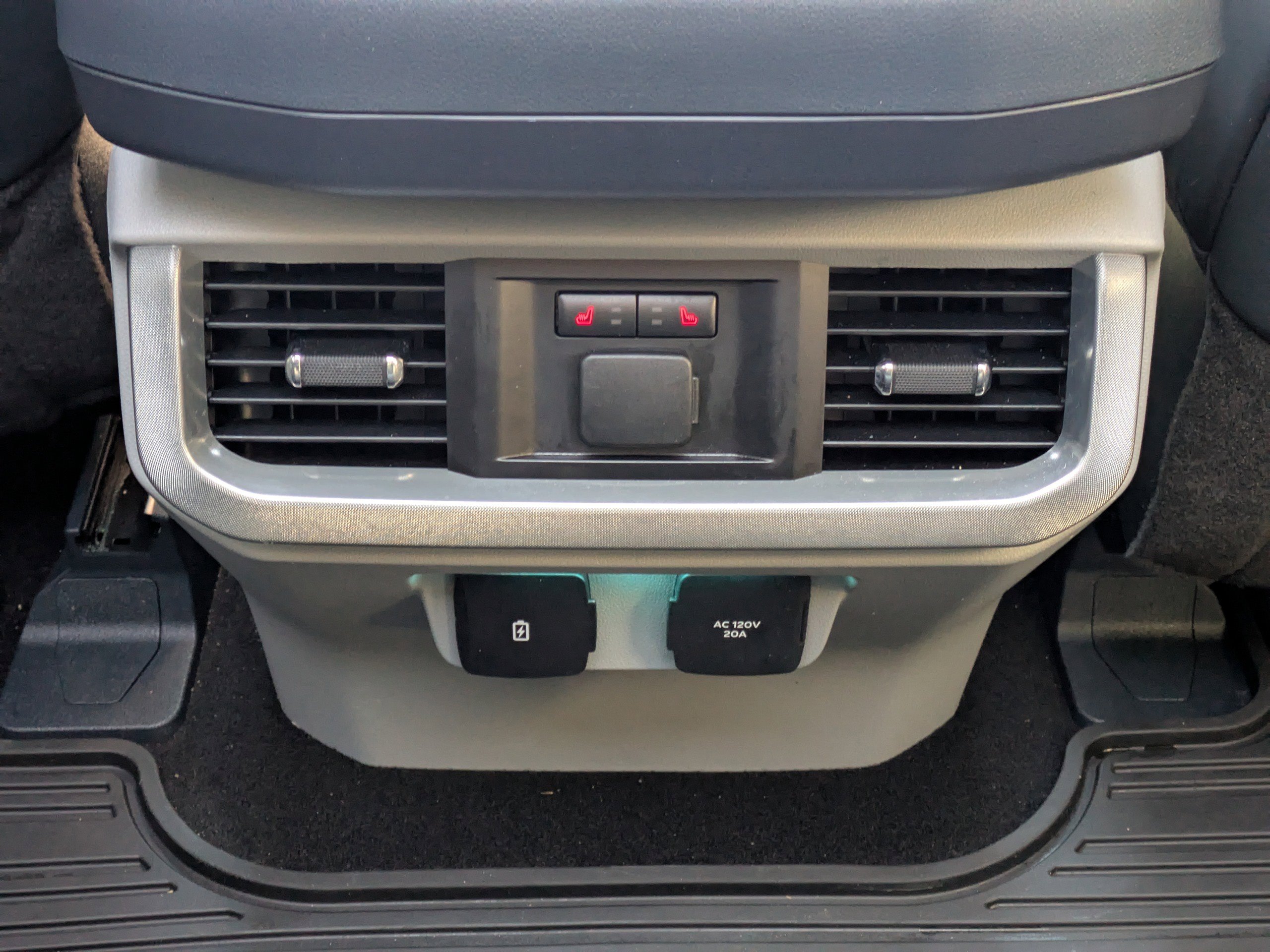 Used 2023 Ford F150 Limited image 14