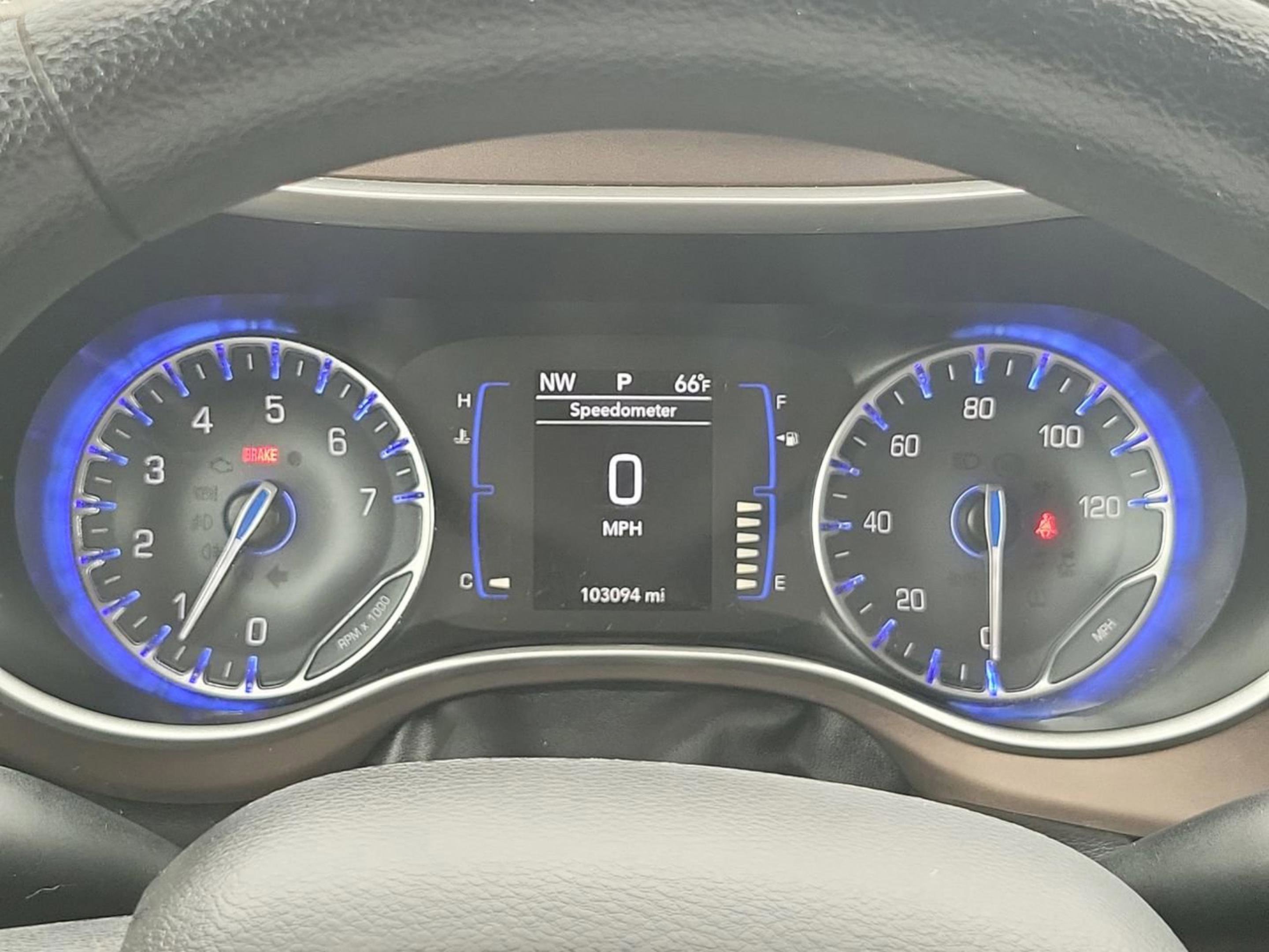 Used 2021 Chrysler Voyager Lxi image 29