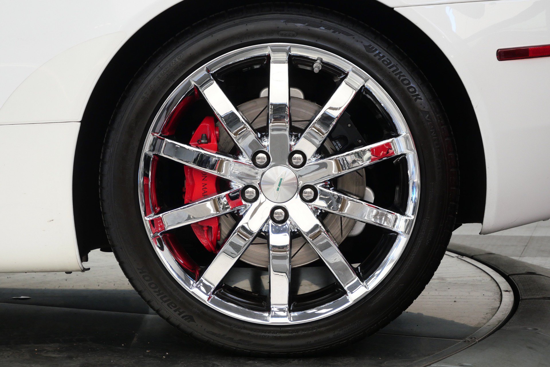 Used 2008 Aston Martin DB9 Volante RWD image 11