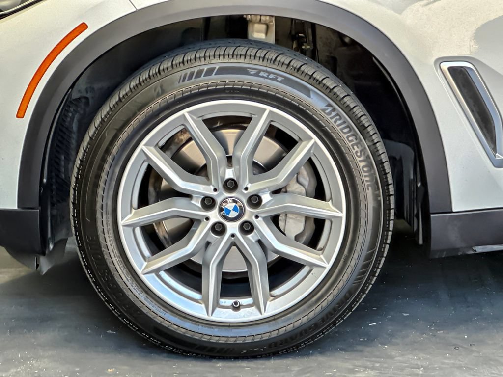 Used 2023 BMW X5 xDrive40i AWD/4WD image 25