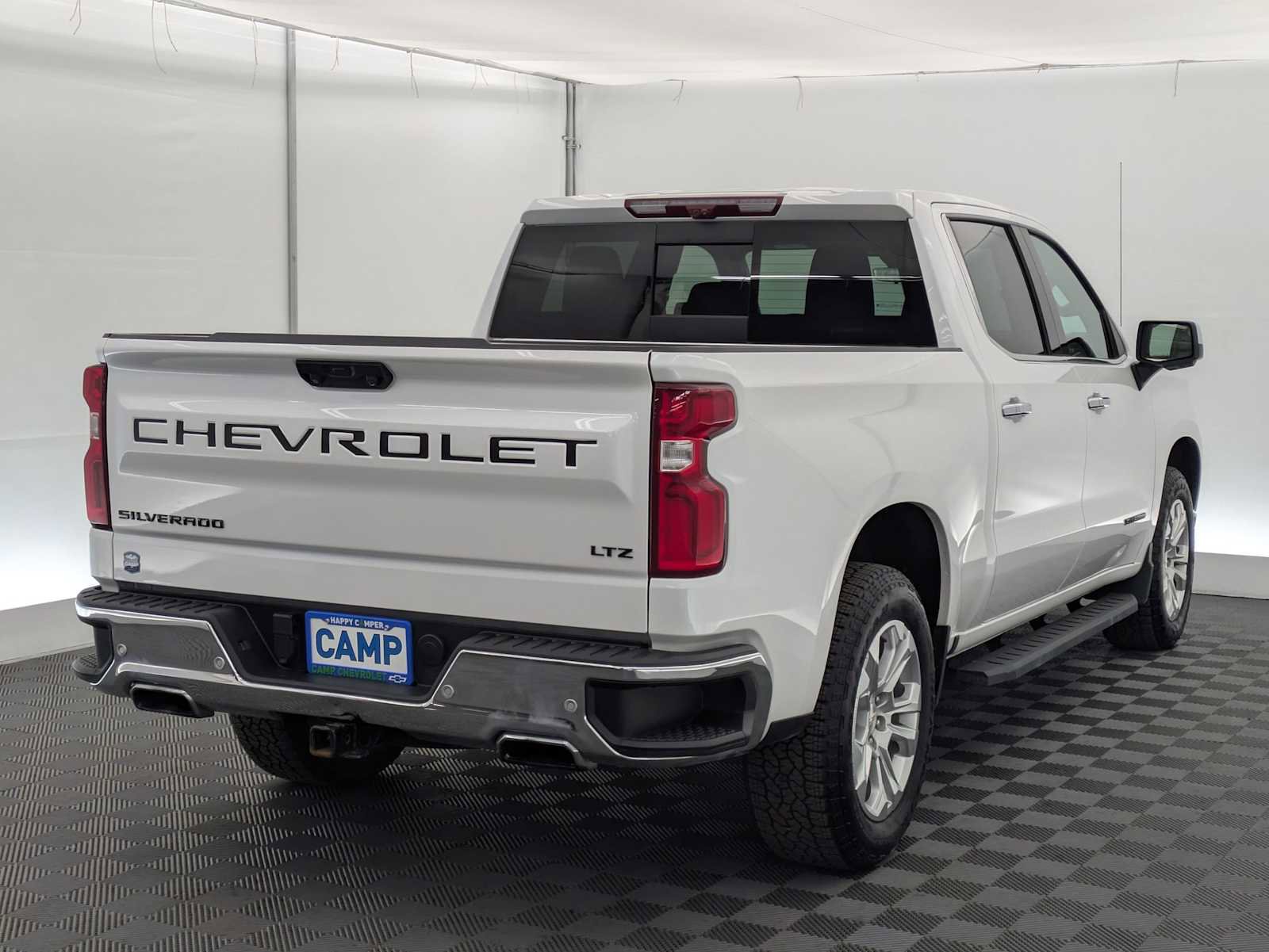 Used 2023 Chevrolet Silverado 1500 LTZ w/ LTZ Premium Package AWD/4WD image 6