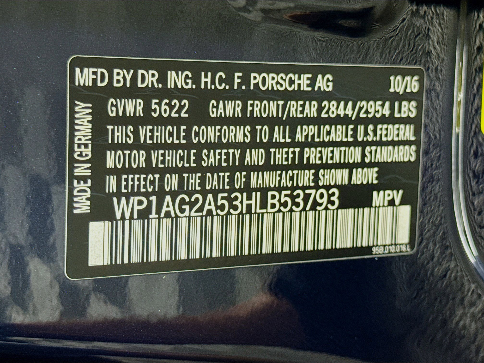 Used 2017 Porsche Macan GTS w/ Premium Package Plus image 40