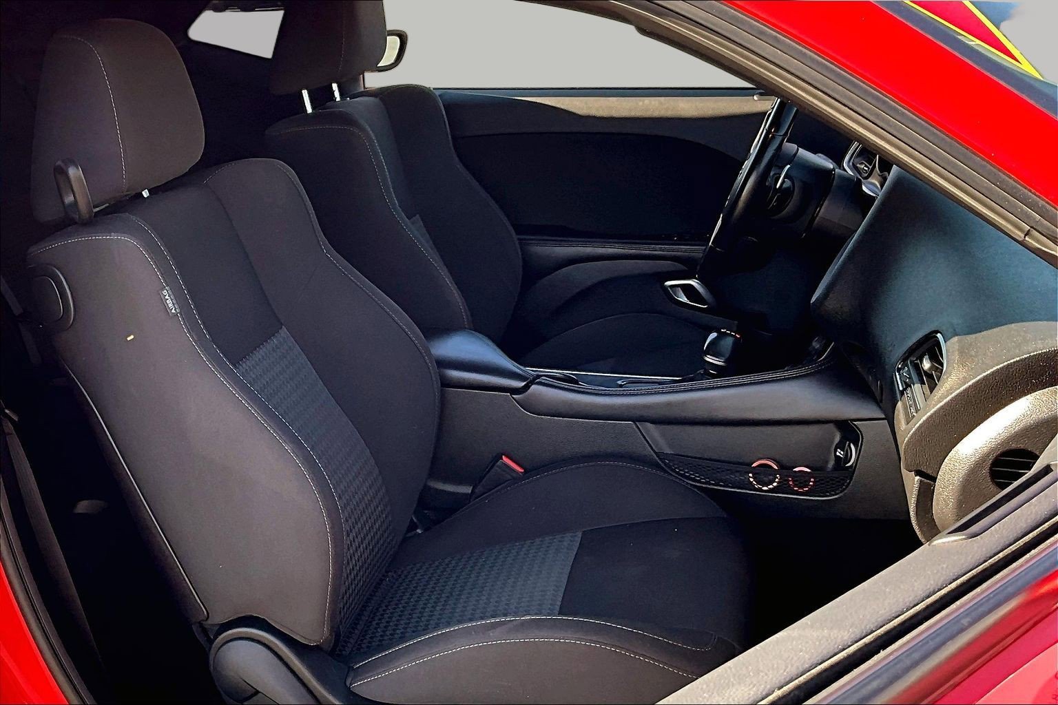 Used 2019 Dodge Challenger R/T image 7