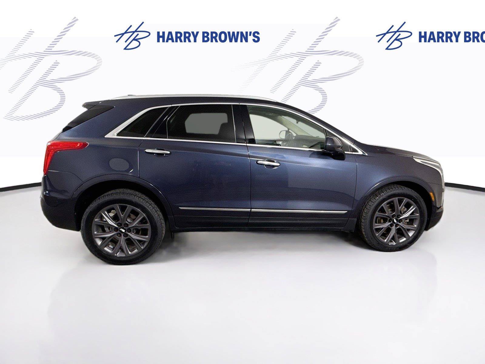 Used 2019 Cadillac XT5 Luxury w/ Advanced Security Package AWD/4WD image 33