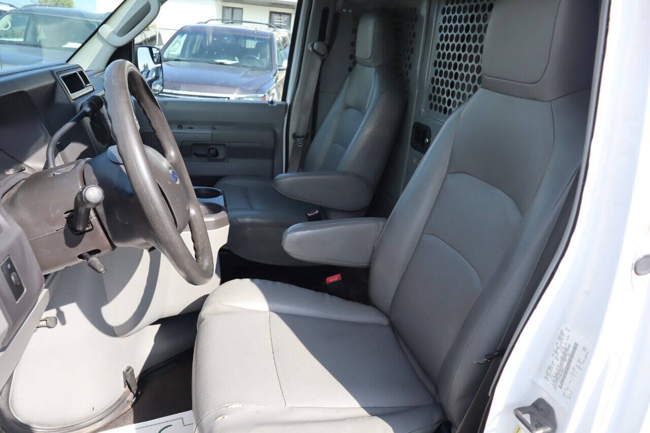 Used 2011 Ford E-250 and Econoline 250 w/ PWR Group RWD image 7